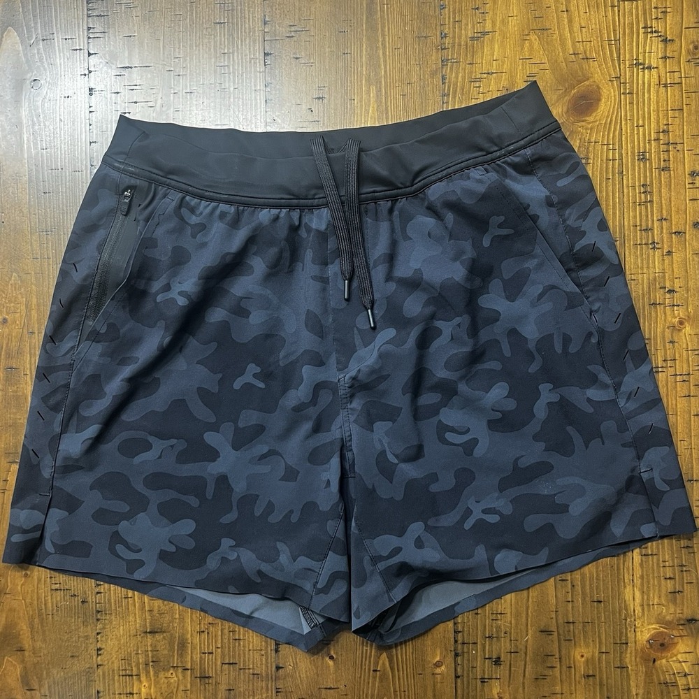 Ten Thousand Shorts Men's Medium Camo Black Gray The Interval Lined Gym 5 Inseam
